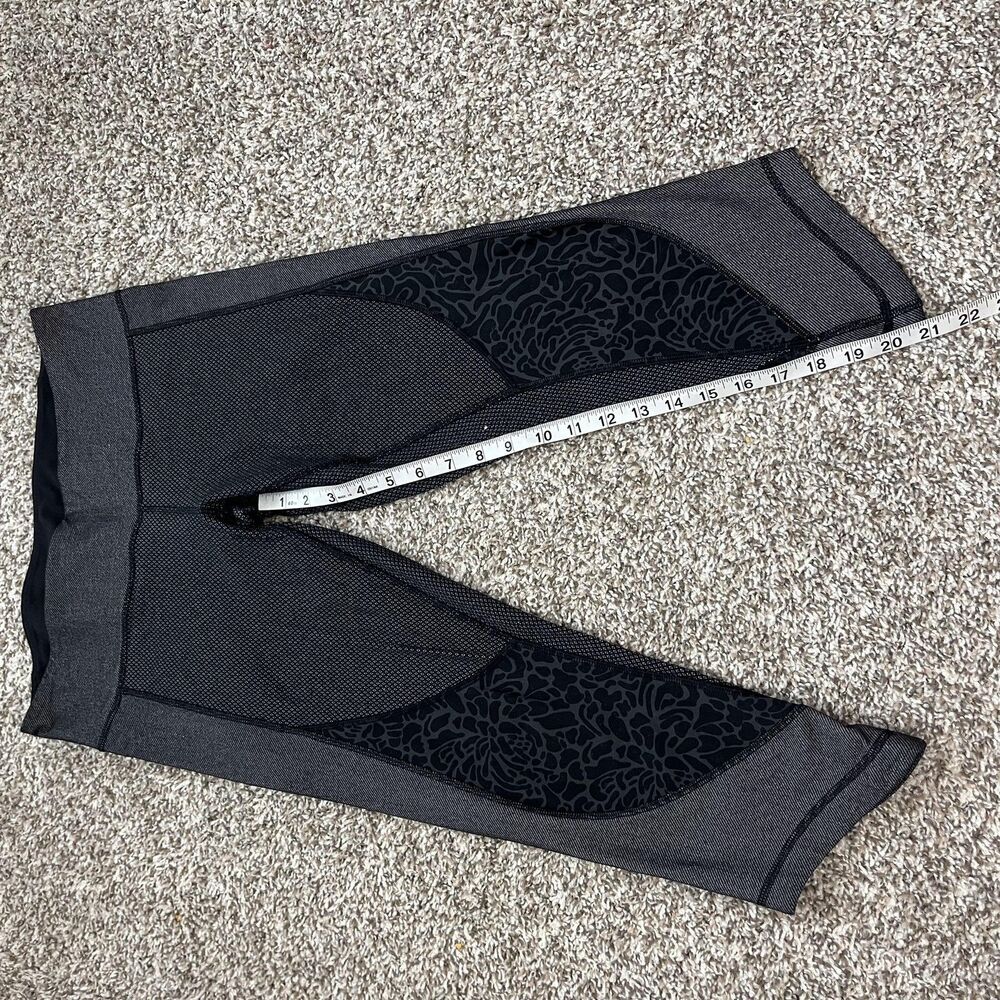 Lululemon Leggings Womens 10 Black Floral Capri 21 Inseam Yoga Gym Training